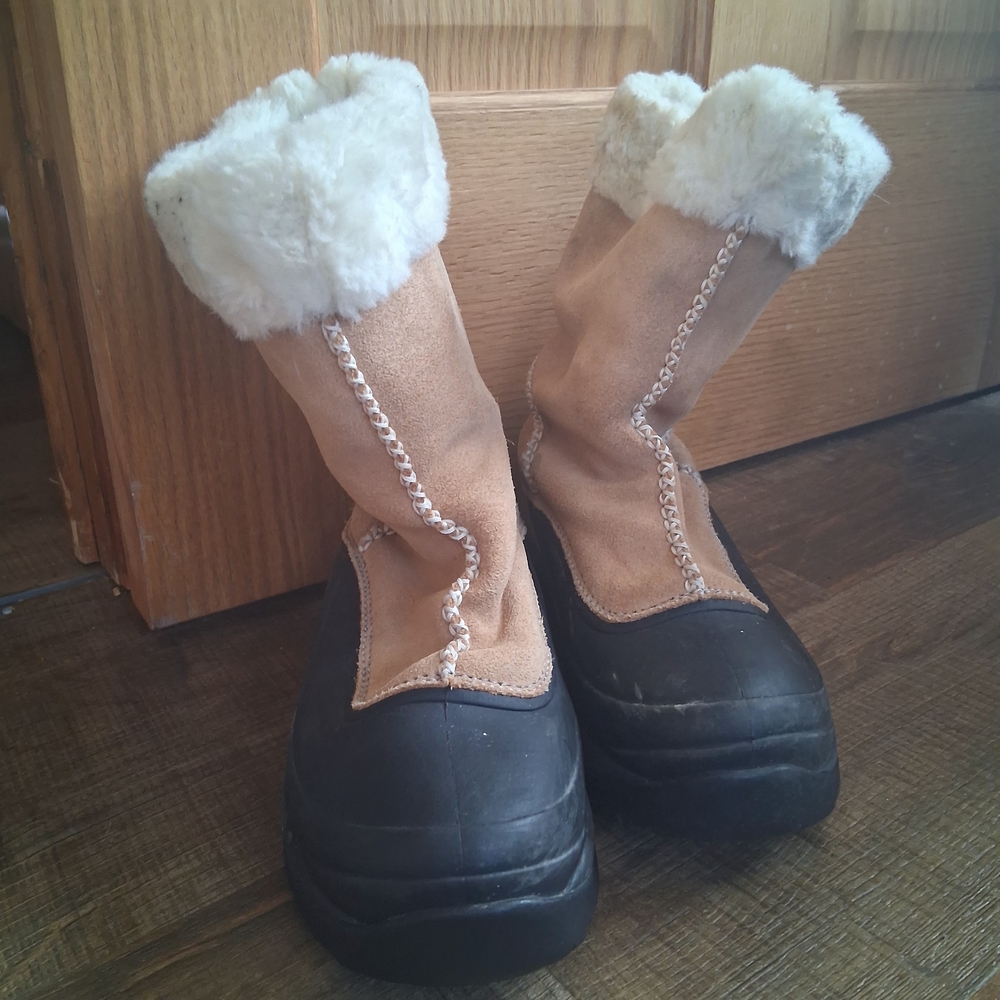 Lands' End Tan and Black Heeled Boots